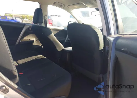 2017 Toyota Rav4 Le z USA, uszkodzony, nr VIN 2T3BFREV8HW549792